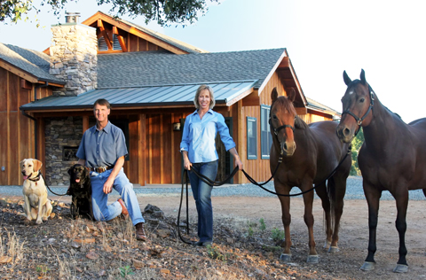 Harrell's dogs and horses at their Gold Country vacation rental